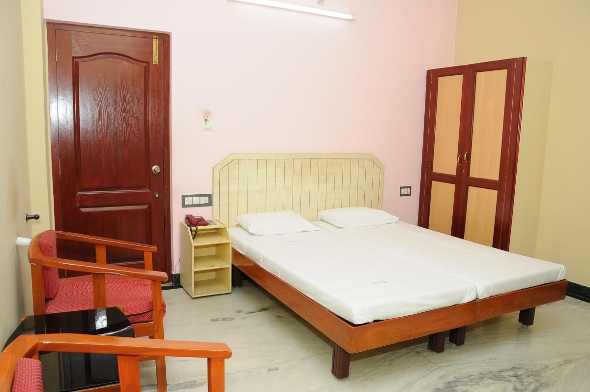 Maruthi Residency
