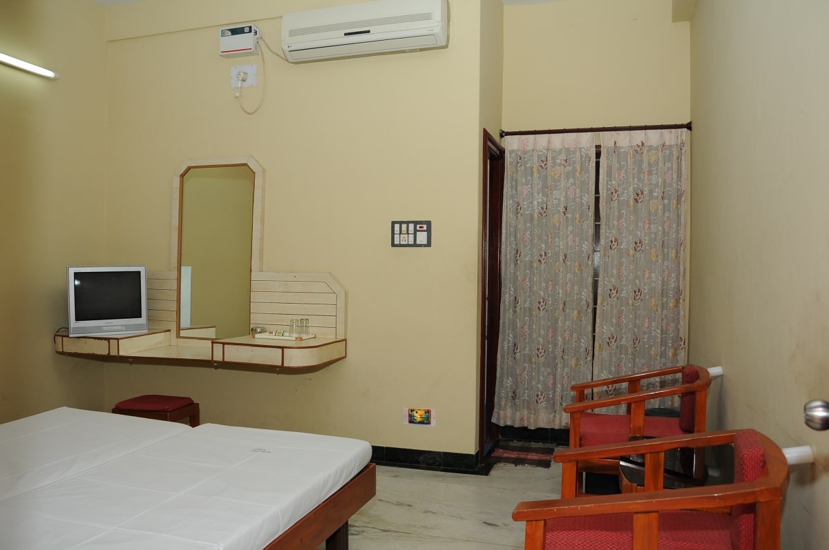 Maruthi Residency